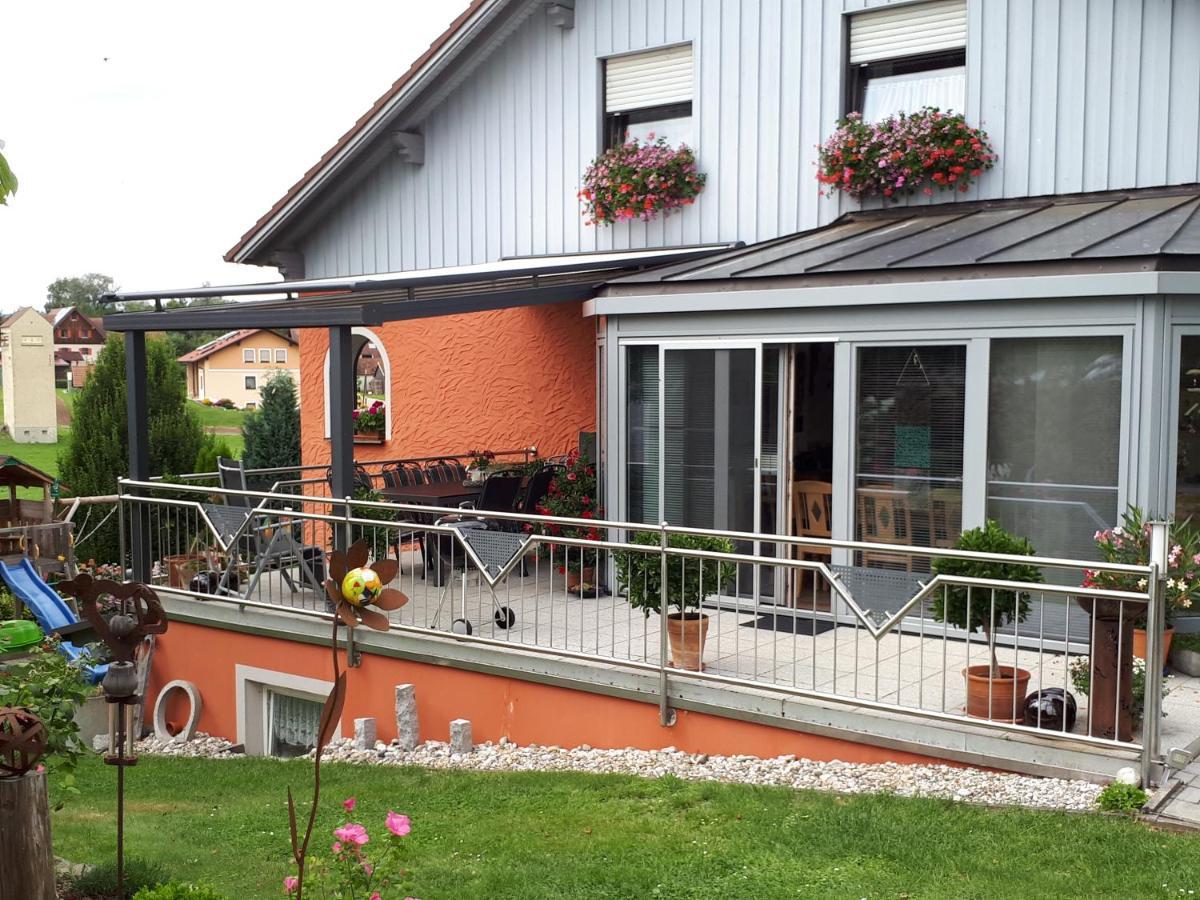 Ferienwohnung Haus Monika Roetz Екстер'єр фото