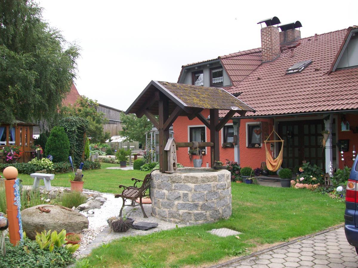 Ferienwohnung Haus Monika Roetz Екстер'єр фото
